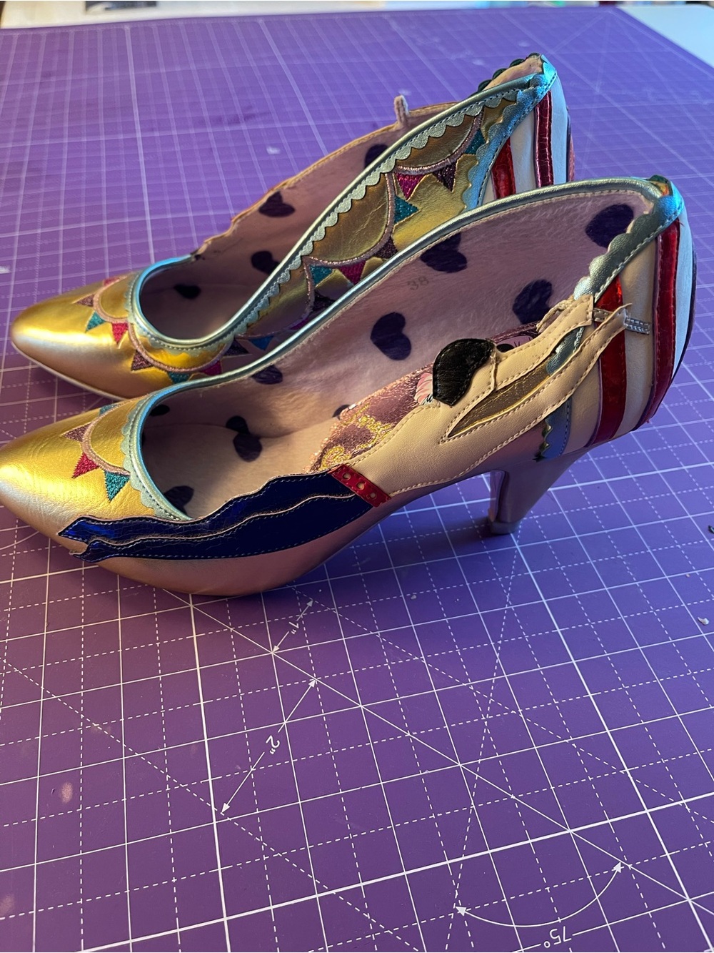 NWOB Irregular Choice Circus Heels size 38 - Picture 2 of 5